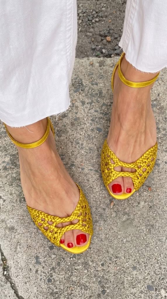 Florencia | Woven Metallic Flat Sandals