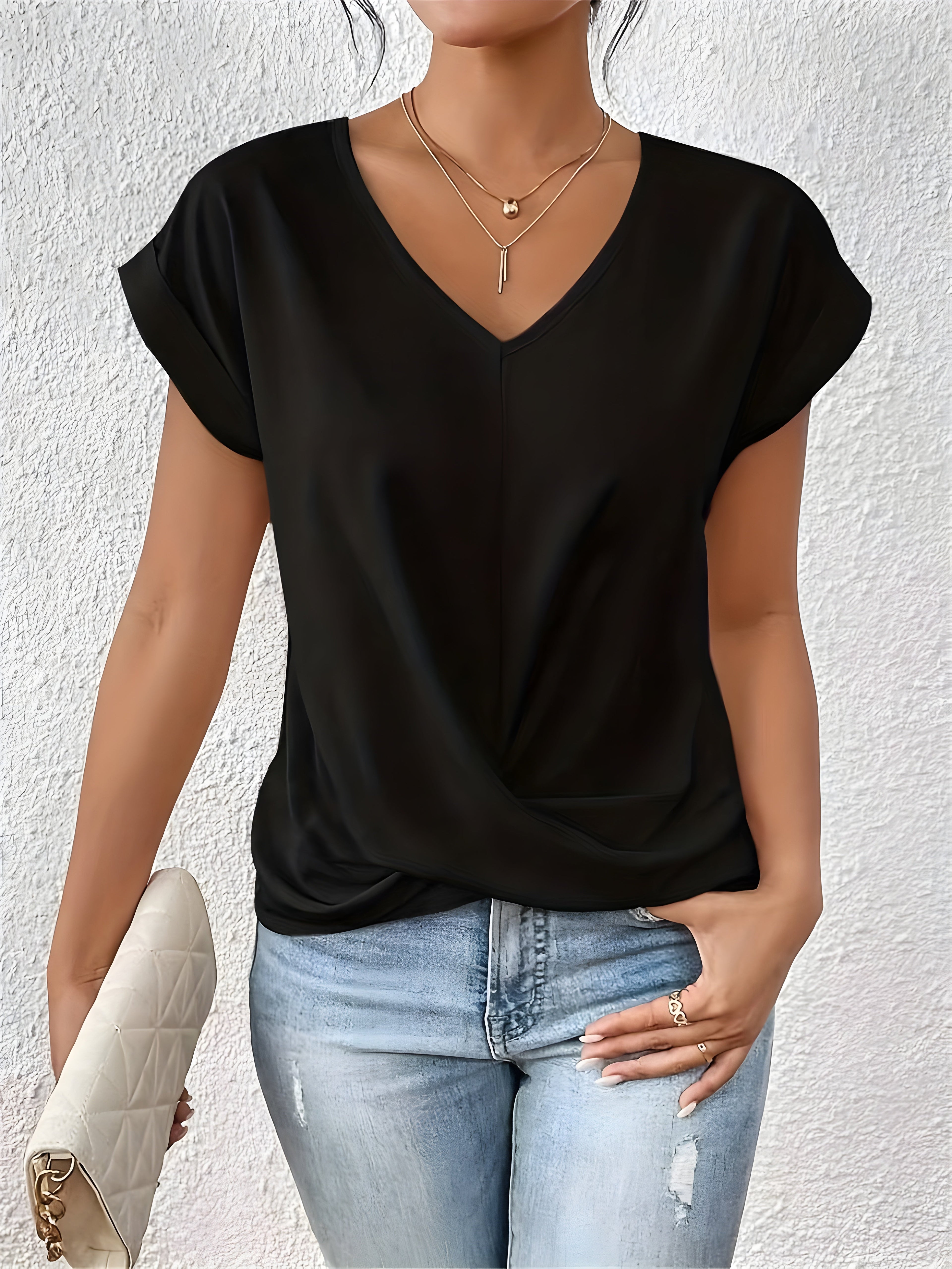 Leila | Twist-Front V-Neck Knit Top