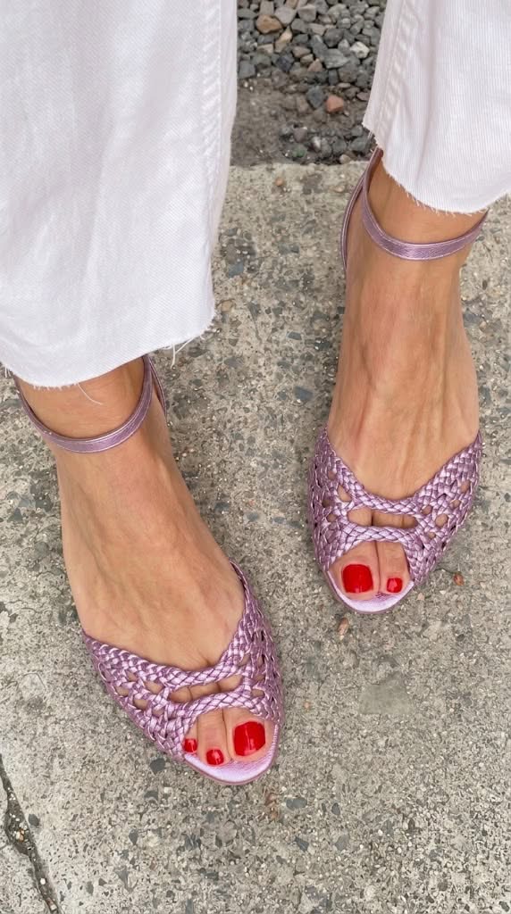 Florencia | Woven Metallic Flat Sandals