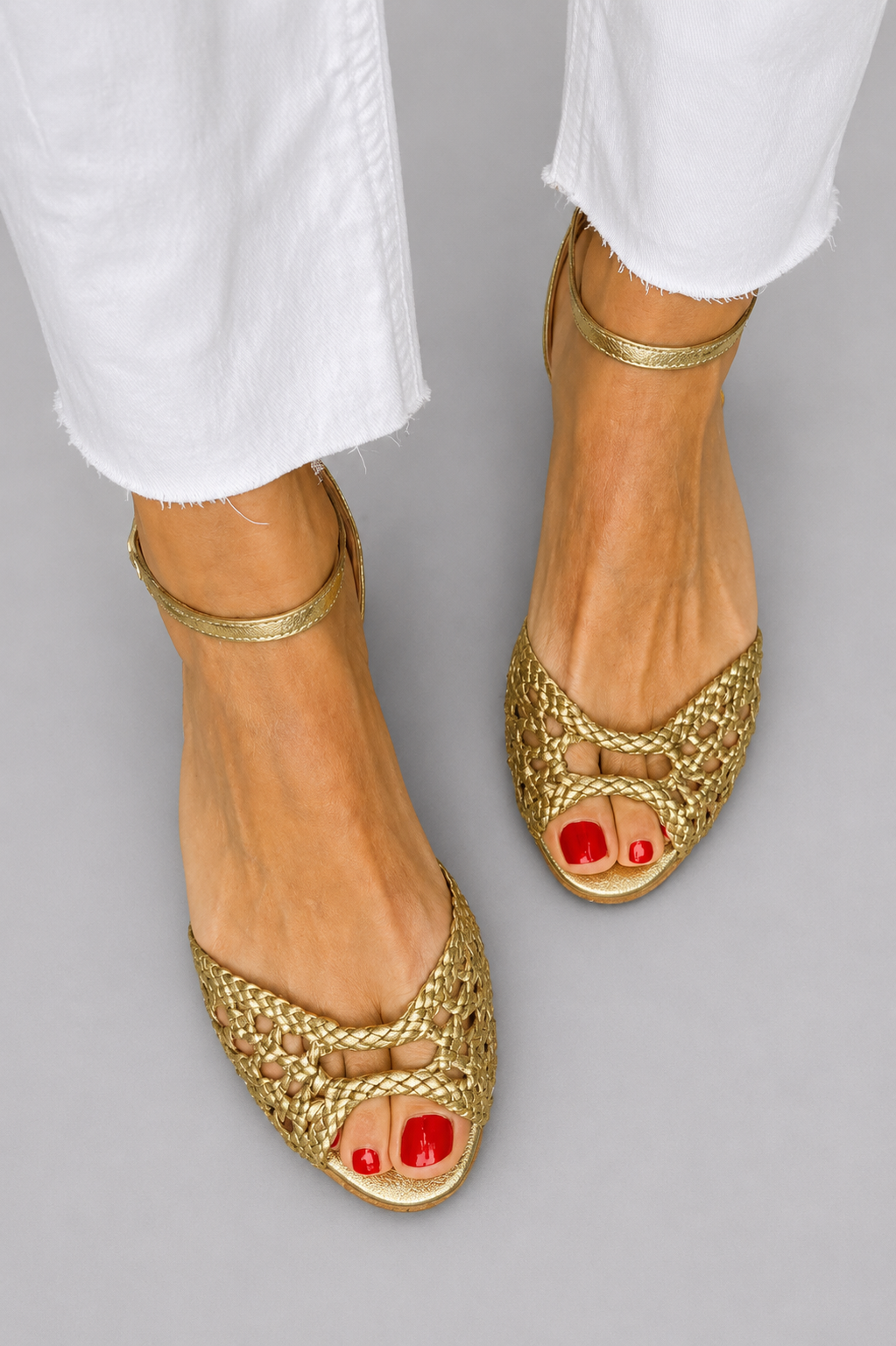 Florencia | Woven Metallic Flat Sandals